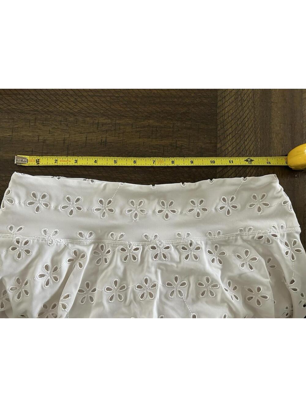 Beach Riot Women's Trixie Magnolia White Athletic Skort Size Large - Picture 7 of 7